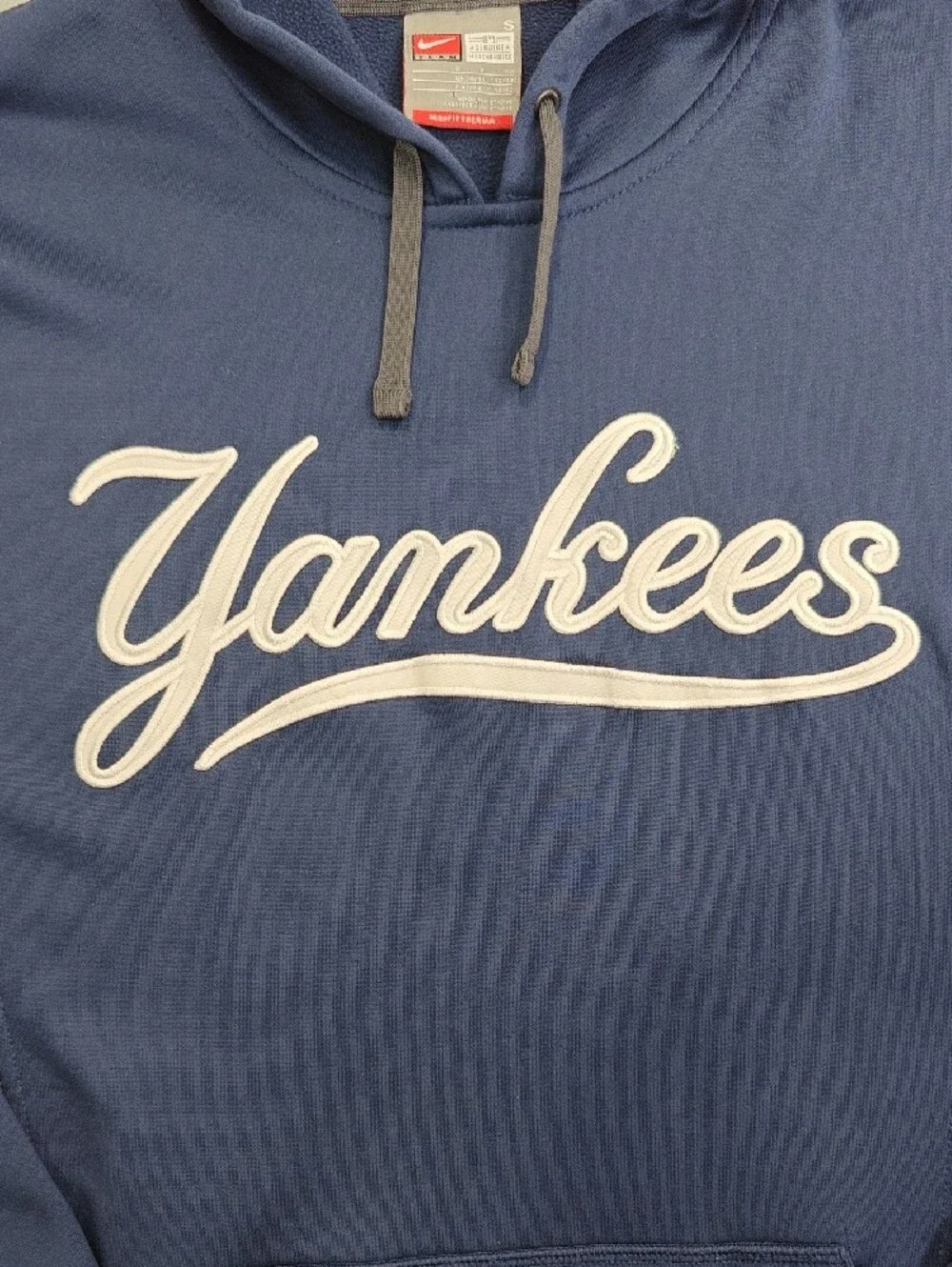Nike classic pullover
